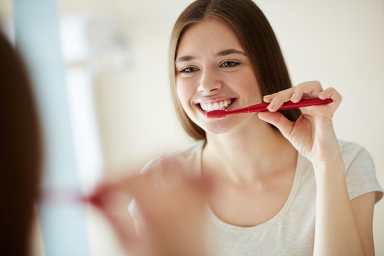 Ağız ve Diş Bakımında Diş Fırçalamanın Önemi